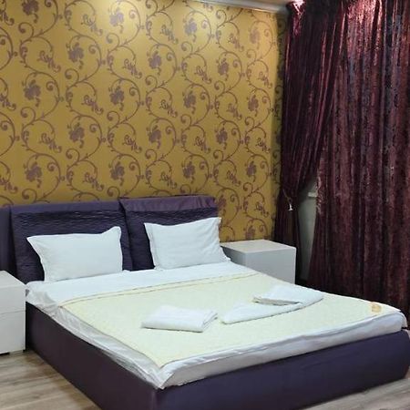 Nurly Tau 2Room Apartments Almaty Esterno foto