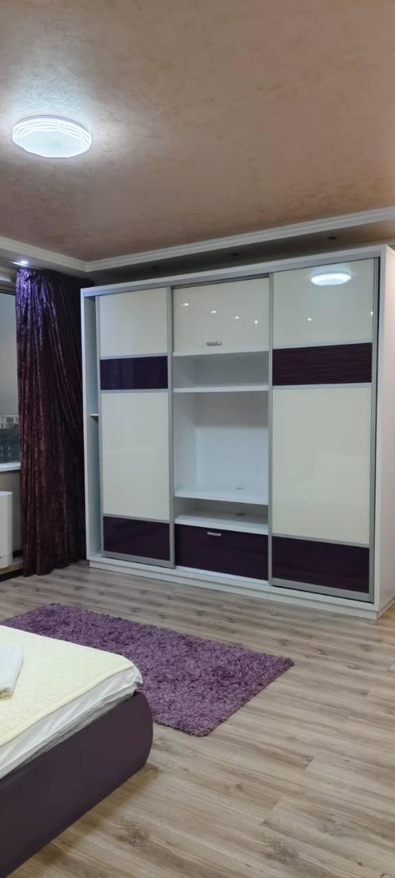 Nurly Tau 2Room Apartments Almaty Esterno foto