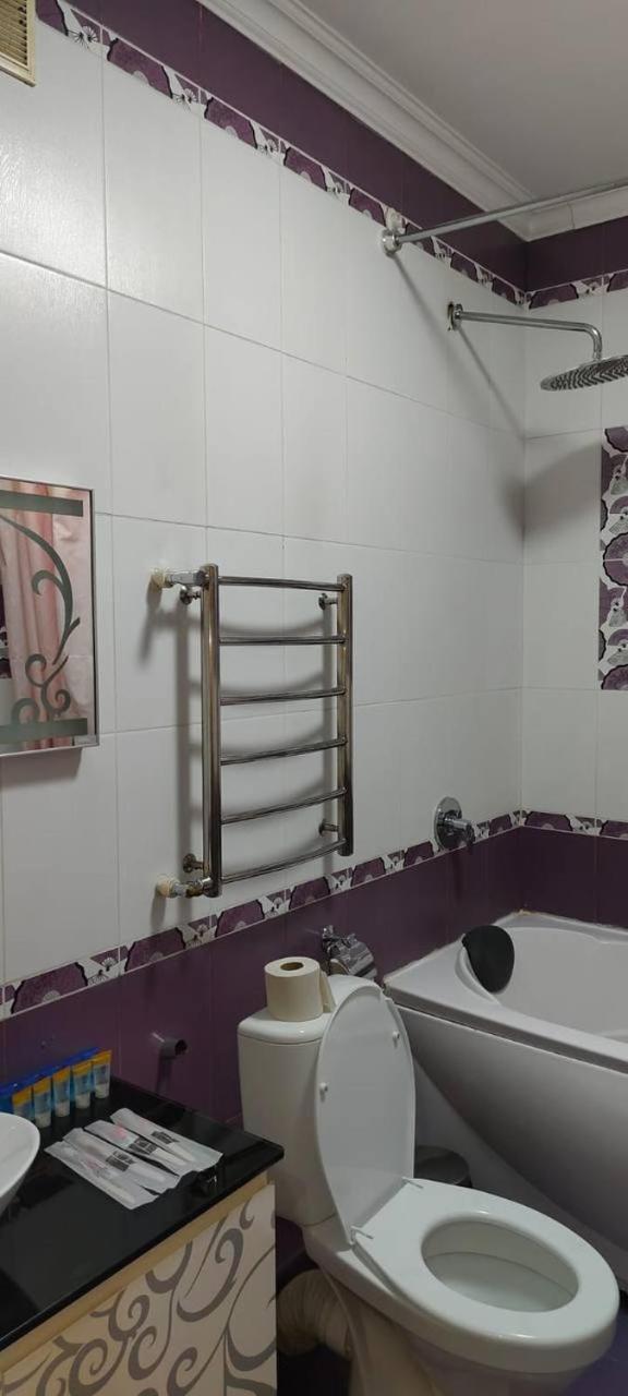 Nurly Tau 2Room Apartments Almaty Esterno foto