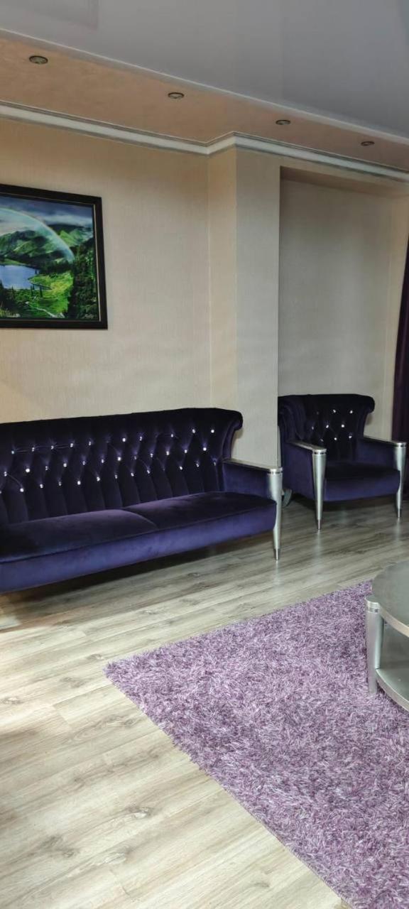 Nurly Tau 2Room Apartments Almaty Esterno foto