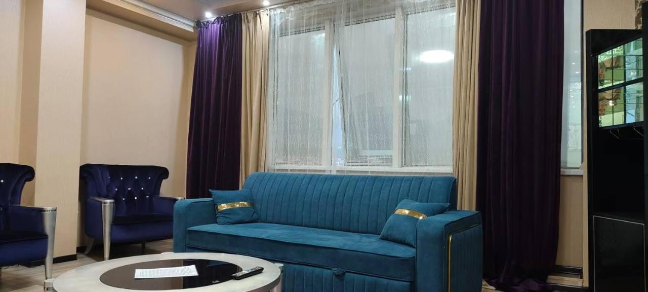 Nurly Tau 2Room Apartments Almaty Esterno foto