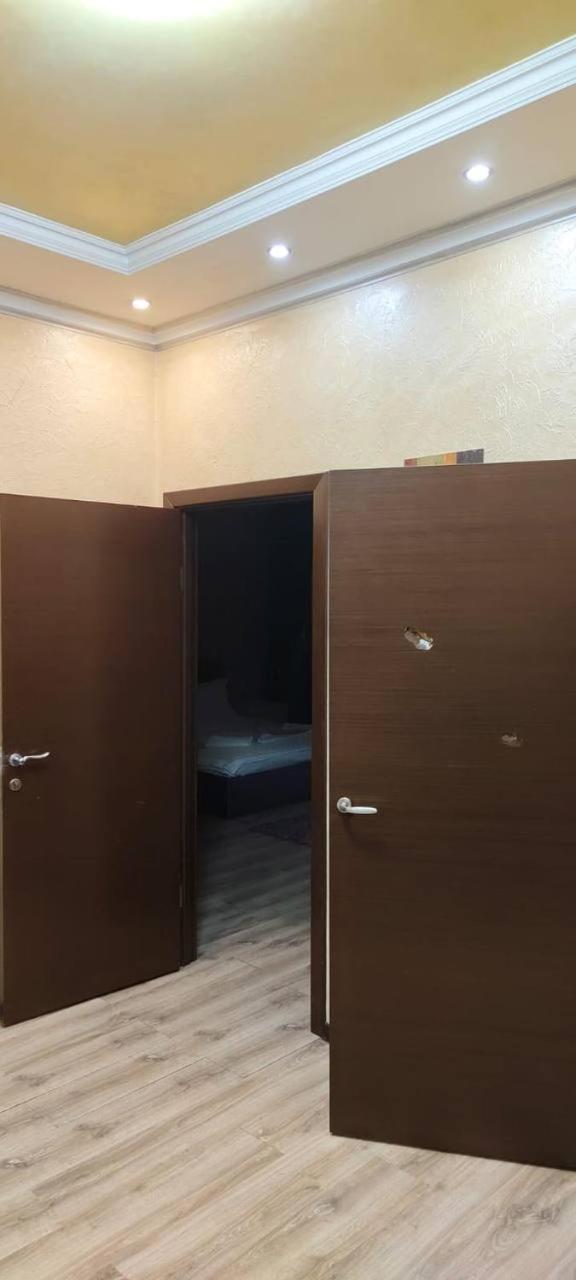 Nurly Tau 2Room Apartments Almaty Esterno foto