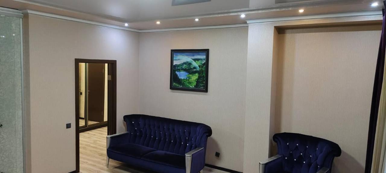 Nurly Tau 2Room Apartments Almaty Esterno foto